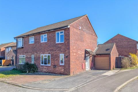 Alwins Court, Bristol BS30 3 bed semi