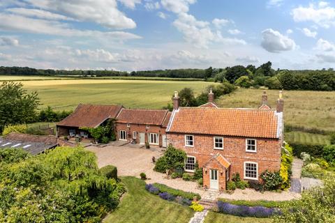 7 bed detached house