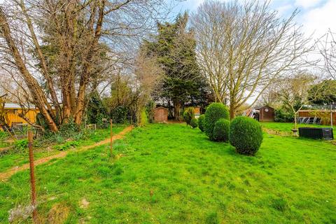 Onslow Gardens, South Woodford 1 bed house for sale
