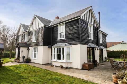 West Hougham, Dover, Kent, CT15 5 bed detached house for sale