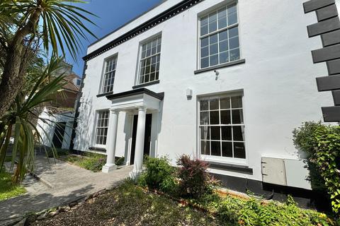 Woodside, Plymouth PL4 6 bed end of terrace house for sale