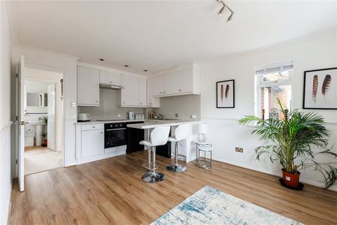 Victoria Road, Marlow... 2 bed maisonette for sale