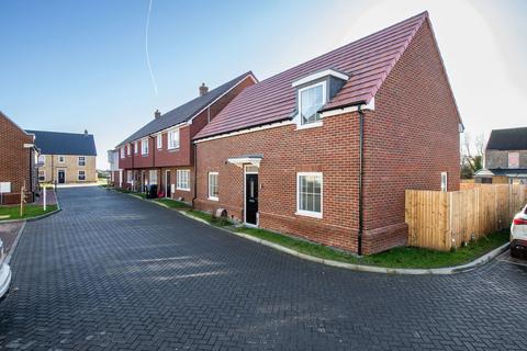 Hoo Farm, Minster, Kent, CT12 4JB 2 bed chalet for sale