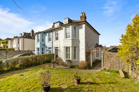 Framfield Road, Uckfield, East... 3 bed semi