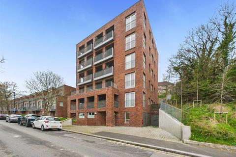 Montpelier Road, Purley CR8 2 bed flat for sale