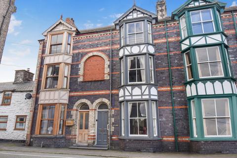 Ffrydan Road, Bala 5 bed terraced house for sale