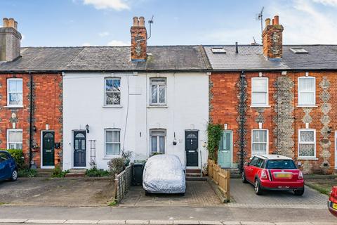 Hook Road, Epsom KT19 3 bed terraced house for sale