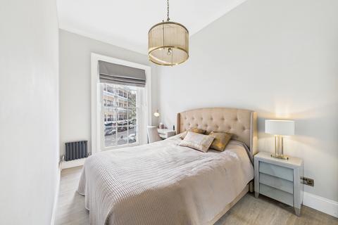 Lupus Street, Pimlico, London, SW1V 2 bed apartment for sale