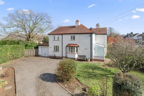 Newfield Drive, Menston LS29 4 bed house for sale