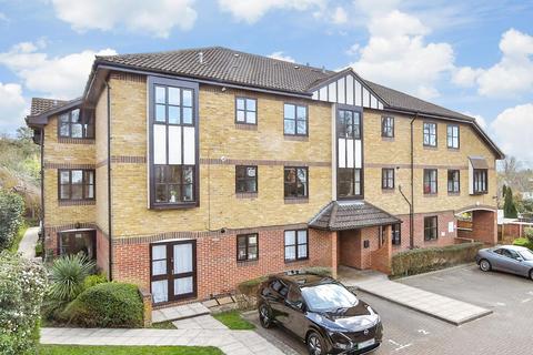 Fircroft, Leatherhead KT22 1 bed flat for sale