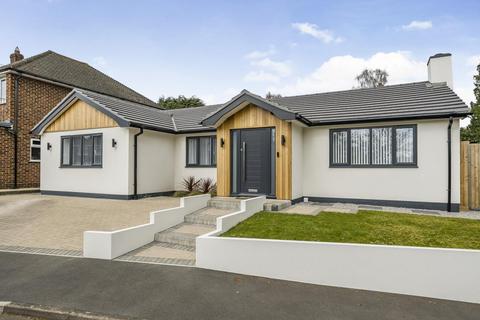 Pine Crescent, Chandler's Ford... 3 bed detached bungalow for sale
