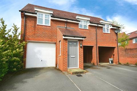 Guinea Walk, Jennetts Park, Bracknell 2 bed detached house for sale