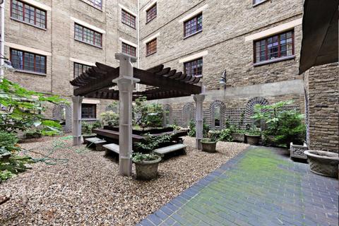 New Crane Place, London E1W 1 bed flat for sale