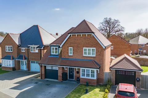 Hazel Way, Whitchurch, RG28 7FY 4 bed detached house for sale
