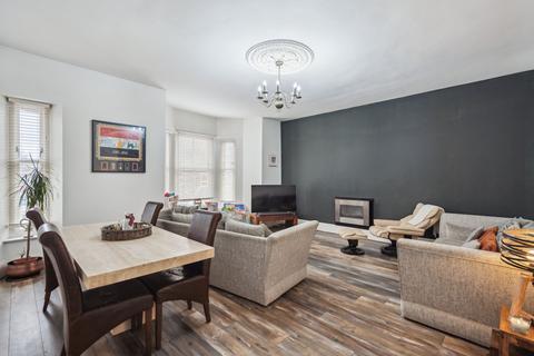 Queen Street, Perth, PH2 3 bed flat for sale