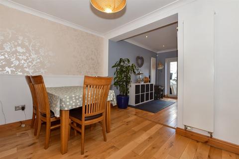 Calder Road, Maidstone ME14 3 bed end of terrace house for sale