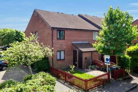 Bercham, Two Mile Ash, Milton Keynes 1 bed maisonette for sale
