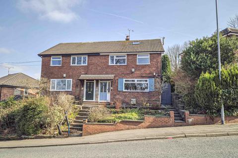 Rhodes Hill, Lees, Oldham, OL4 3 bed semi