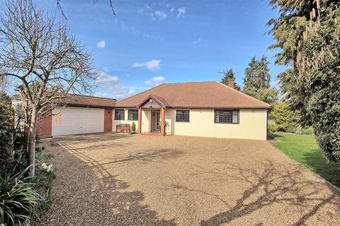 Great Amwell SG12 3 bed detached bungalow for sale