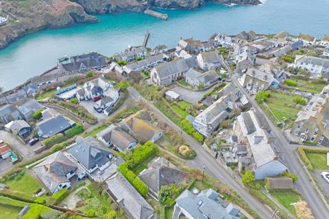 Pathways, Port Isaac, PL29 3 bed bungalow for sale