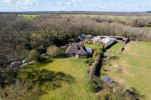 Agester Lane, Denton, Canterbury, CT4 3 bed equestrian property for sale