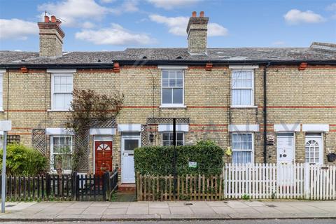 Alston Road, Barnet EN5 2 bed terraced house for sale