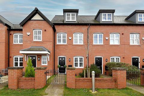 Juliana Way, Altrincham, WA14 3 bed terraced house for sale