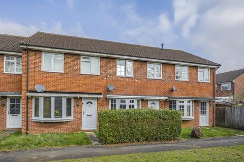 Banbury,  Oxfordshire,  OX16 3 bed terraced house for sale