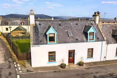 13 Terrace Street, Embo, Dornoch... 3 bed semi