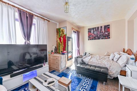 Tulse Hill, Tulse Hill, London, SW2 2 bed flat for sale