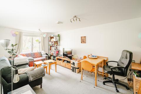 Bedminster, Bristol BS3 2 bed flat for sale