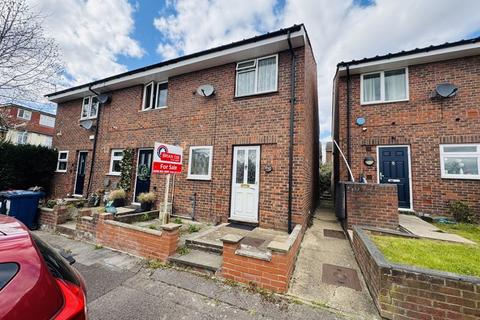Blenheim Road, Northolt 2 bed terraced house for sale