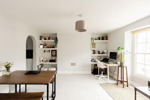 19 Bath Buildings, Bristol BS6 1 bed flat for sale