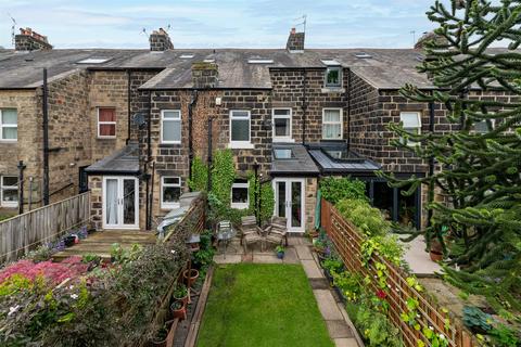 Manor Street, Otley LS21 4 bed terraced house for sale