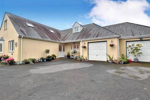 Johnston 5 bed detached bungalow for sale