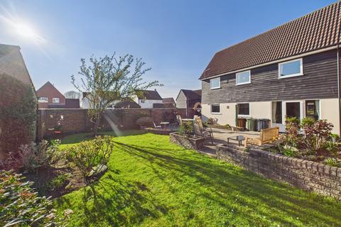 Wick Farm Close, Watton, IP25 3 bed detached house for sale
