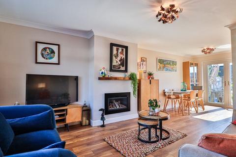 Burnbeck Place, Heighington Village 3 bed semi