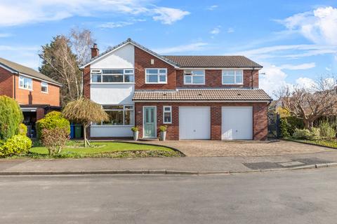 Bowden Close, Culcheth, WA3 5 bed detached house for sale