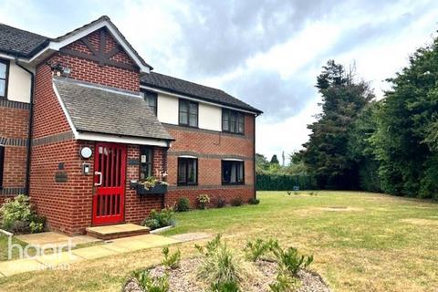 Coalmans Way, SLOUGH 2 bed apartment for sale