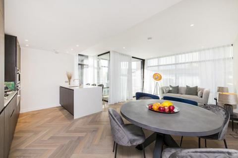 Principal Tower, 2  Principal Place... 2 bed apartment for sale