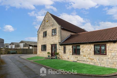 Doncaster DN12 3 bed mews for sale