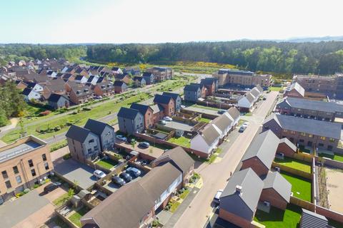 Douglas Drive, Bordon, Hampshire, GU35 2 bed terraced house for sale