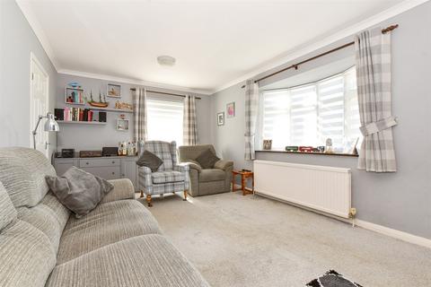 Plover Close, Sandown PO36 3 bed detached bungalow for sale