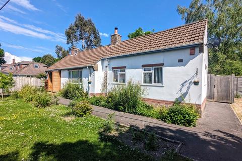 Highwood Road, Brockenhurst... 2 bed bungalow for sale