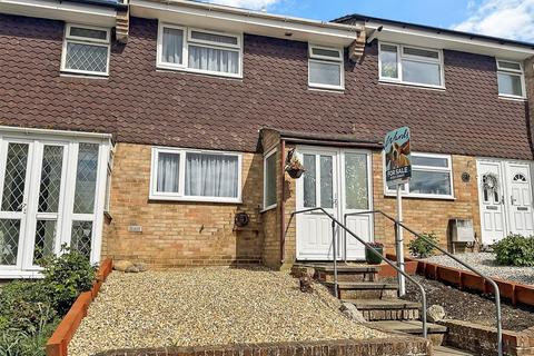 Bennett Way, Dartford DA2 3 bed terraced house for sale