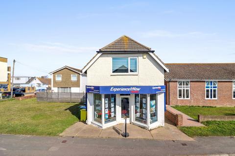 South Coast Road, Peacehaven 3 bed apartment for sale