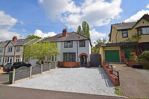 103 Plymouth Road, Redditch... 3 bed semi
