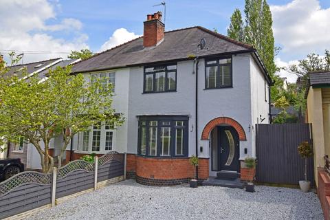 103 Plymouth Road, Redditch... 3 bed semi