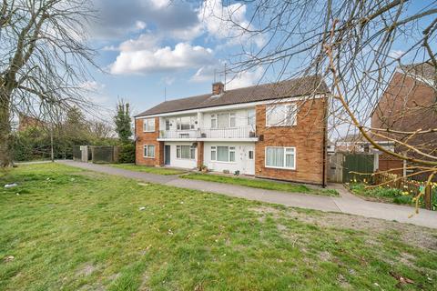 Tring Road, Bedfordshire LU6 2 bed maisonette for sale