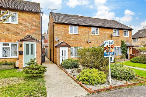 Hawks Way, Ashford TN23 2 bed end of terrace house for sale